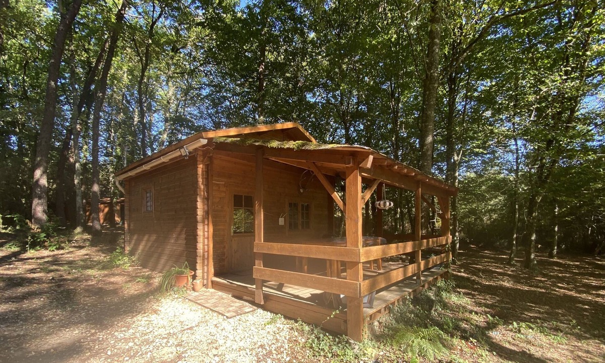 Le Buisson-de-Cadouin Ski Chalet | 1 Bedroom Chalet in Le Buisson de Cadouin