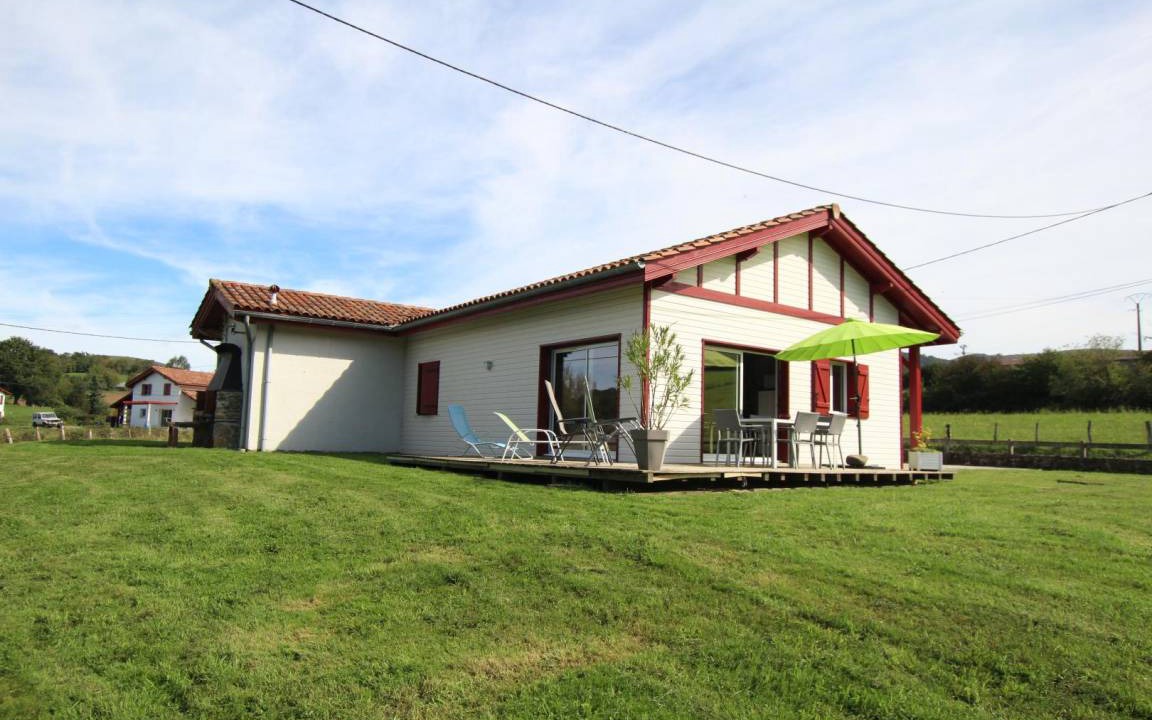 Ahaxe-Alciette-Bascassan House | 100 m² Gîte ∙ 2 bedrooms ∙ 4 guests