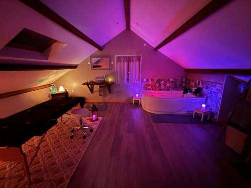 Castels Bed & Breakfast | 100 m² Bed and breakfast ∙ 2 guests