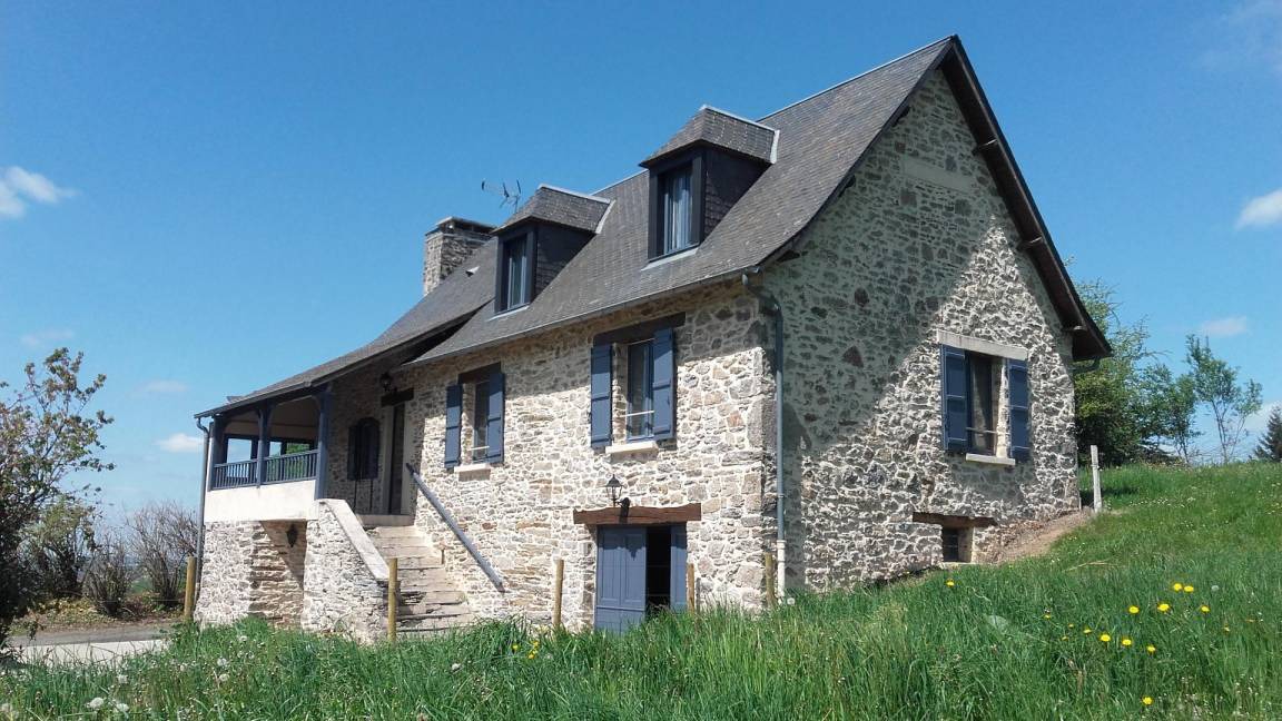 Allassac House | 100 m² Gîte ∙ 2 bedrooms ∙ 4 guests