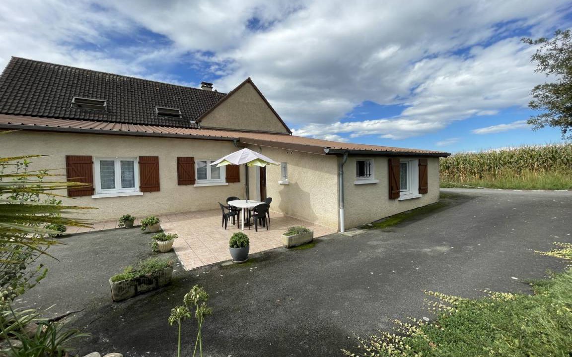 Espoey House | 100 m² Gîte ∙ 2 bedrooms ∙ 4 guests