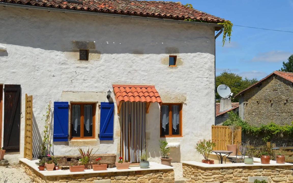 Chatain House | 100 m² House ∙ 1 bedroom ∙ 2 guests
