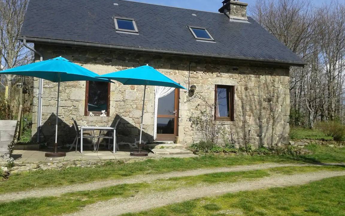 Serandon House | 100 m² House ∙ 3 bedrooms ∙ 5 guests