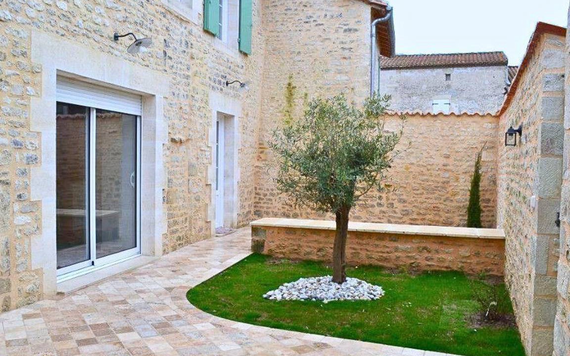 Coulonges Cottage | 105 m² Cabin ∙ 3 bedrooms ∙ 6 guests
