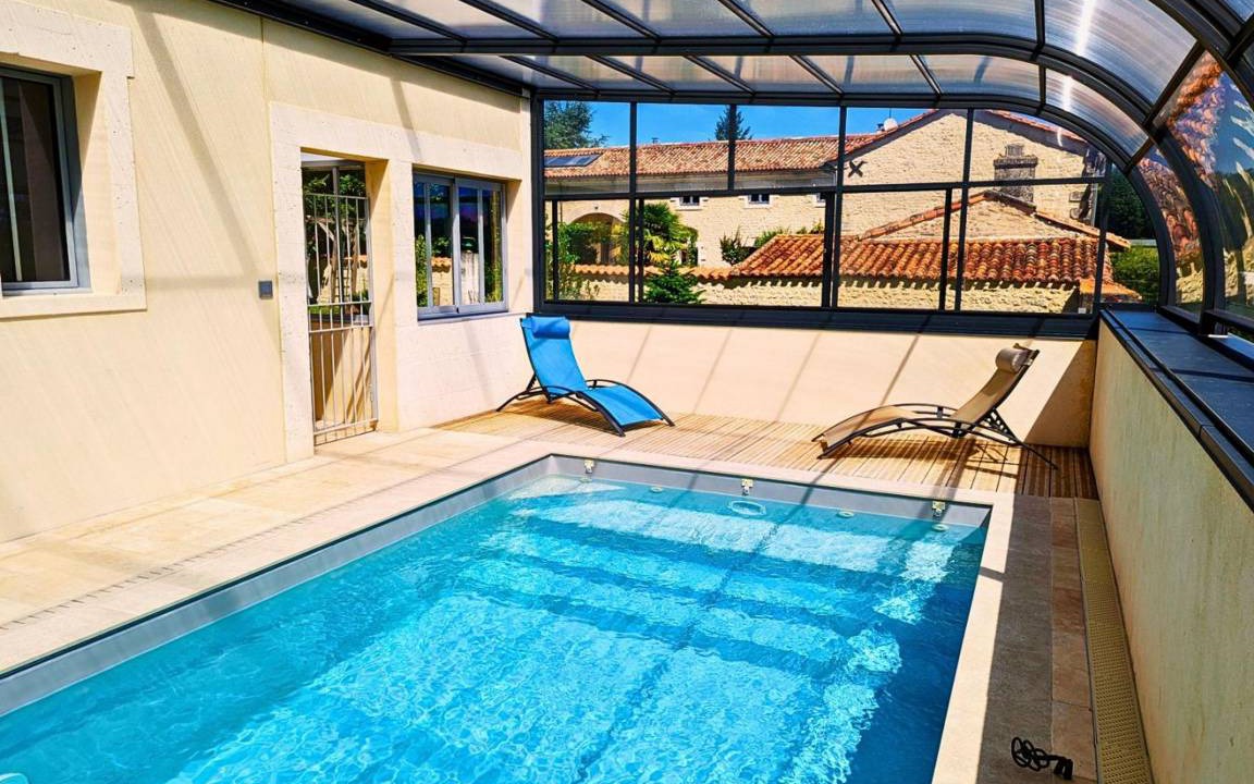 Salles-de-Barbezieux Cottage | 108 m² Cabin ∙ 3 bedrooms ∙ 6 guests