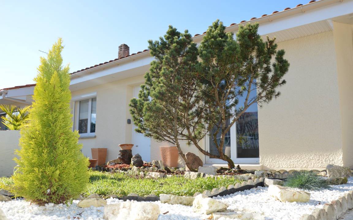 Saint-Medard-en-Jalles House | 110 m² House ∙ 4 bedrooms ∙ 9 guests