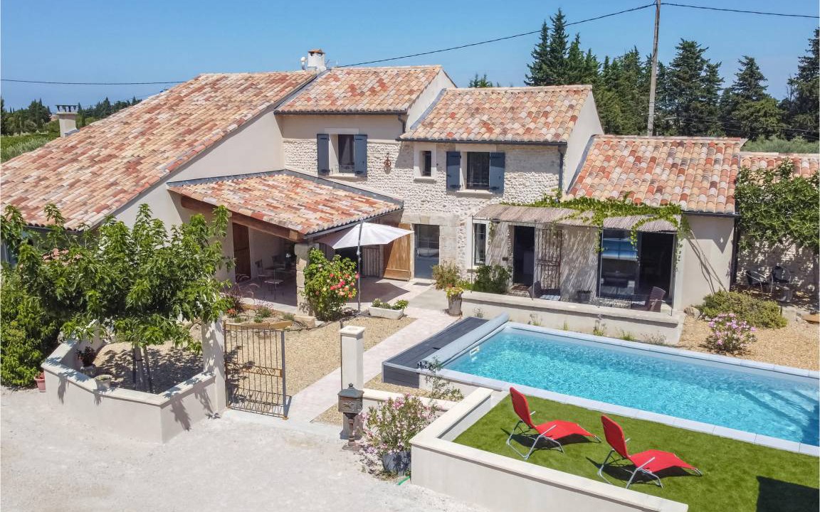 Violes House | 110 m² Farmhouse ∙ 3 bedrooms ∙ 6 guests