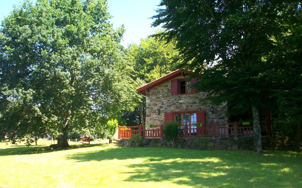 Osses House | 110 m² Gîte ∙ 2 bedrooms ∙ 5 guests