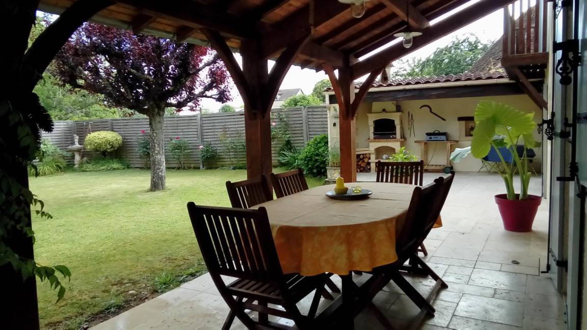 Blis-et-Born House | 110 m² Gîte ∙ 2 bedrooms ∙ 4 guests