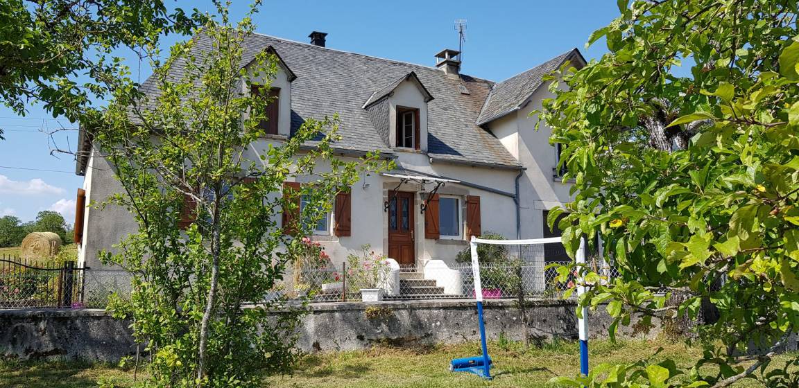 Albussac House | 110 m² Gîte ∙ 4 bedrooms ∙ 7 guests