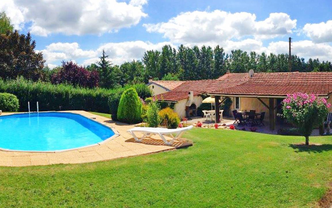Condeon House | 110 m² House ∙ 3 bedrooms ∙ 6 guests