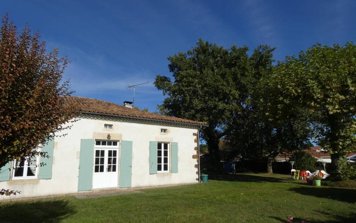 Pissos House | 115 m² Gîte ∙ 2 bedrooms ∙ 5 guests