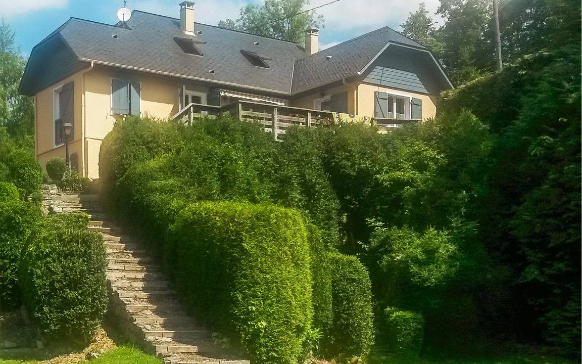 Castet House | 115 m² House ∙ 4 bedrooms ∙ 8 guests