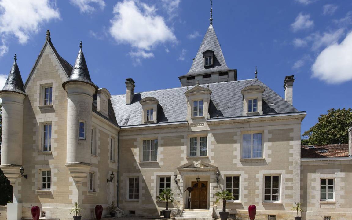 Nouvelle-Aquitaine Other | 120 m² Castle ∙ 4 bedrooms ∙ 7 guests