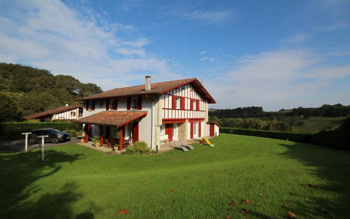 Sare House | 120 m² Gîte ∙ 3 bedrooms ∙ 8 guests