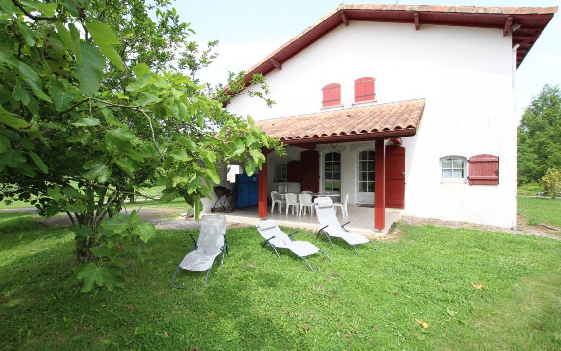 Urcuit House | 120 m² Gîte ∙ 4 bedrooms ∙ 10 guests