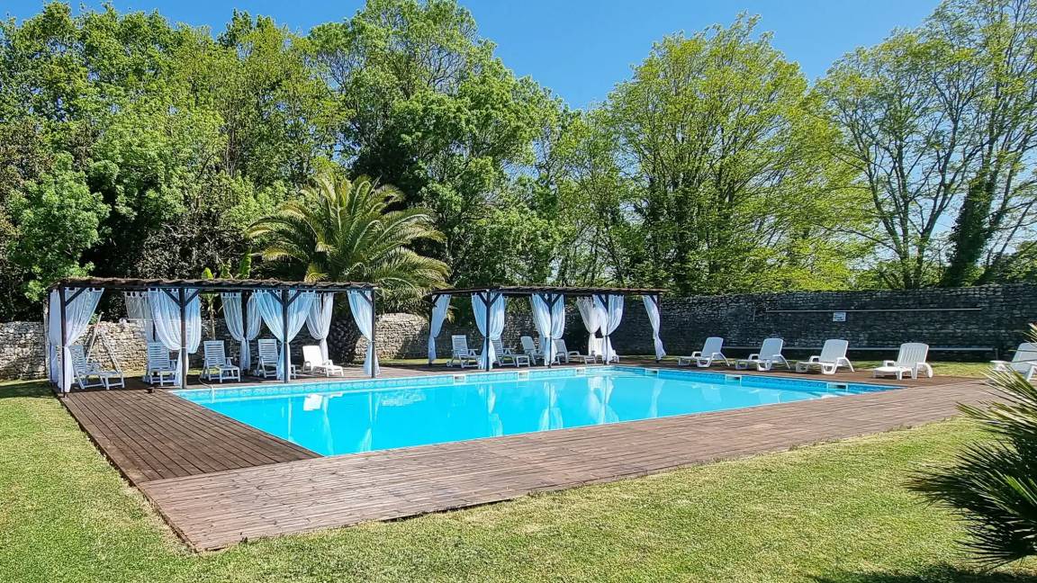 Saint-Just-Luzac House | 120 m² House ∙ 4 bedrooms ∙ 10 guests