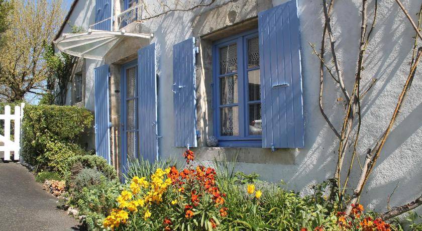 Saint-Gelais House | 125 m² House ∙ 3 bedrooms ∙ 5 guests