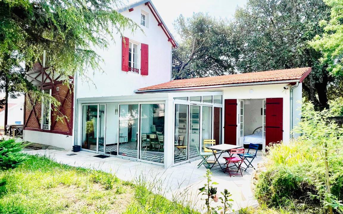Saint-Trojan-les-Bains House | 130 m² House ∙ 5 bedrooms ∙ 10 guests