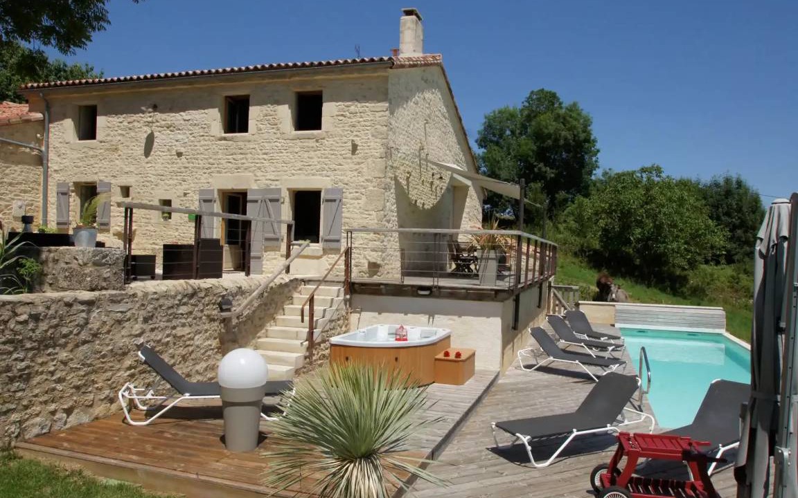 Coulonges-sur-l'Autize House | 135 m² House ∙ 3 bedrooms ∙ 6 guests