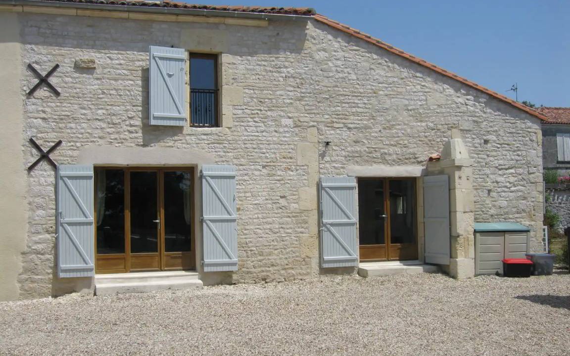 Breville House | 135 m² House ∙ 3 bedrooms ∙ 6 guests