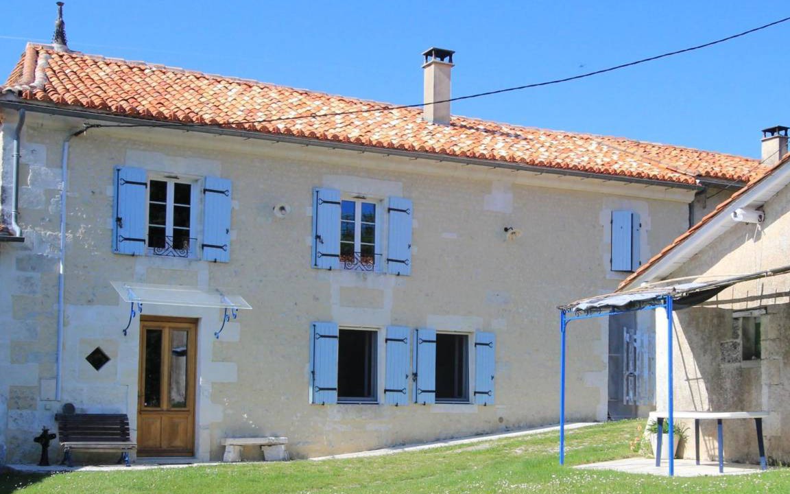 Chalais Cottage | 139 m² Cabin ∙ 4 bedrooms ∙ 8 guests