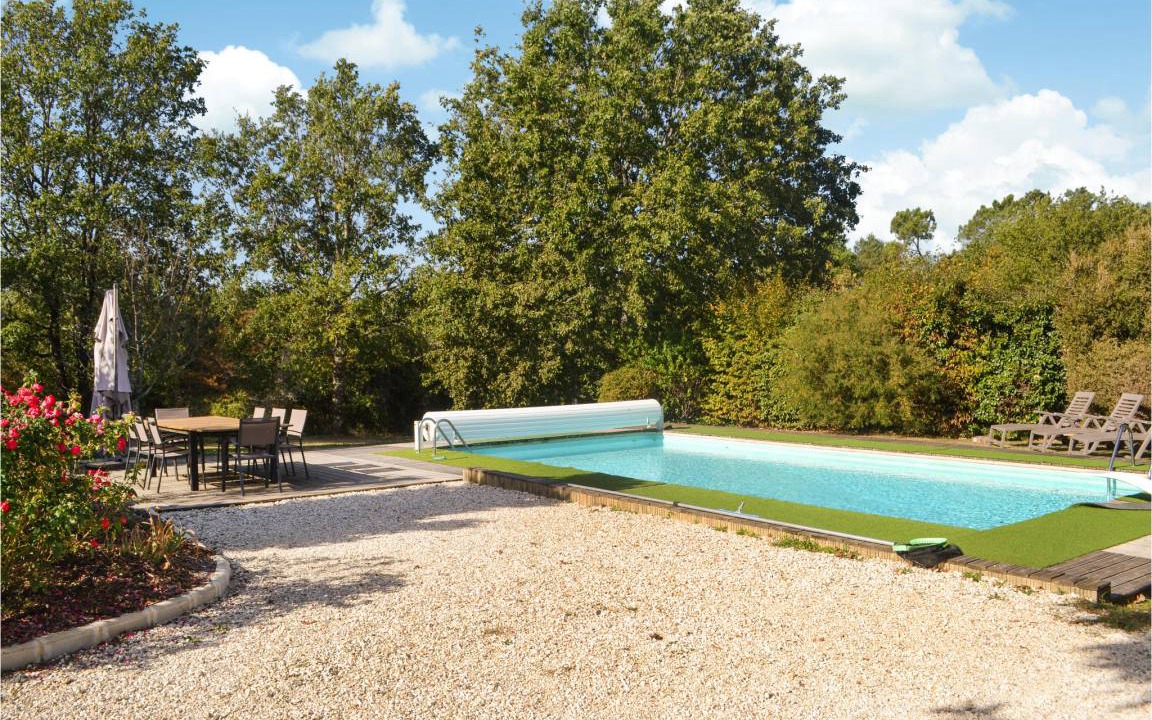 Marcillac-Saint-Quentin House | 140 m² House ∙ 3 bedrooms ∙ 6 guests