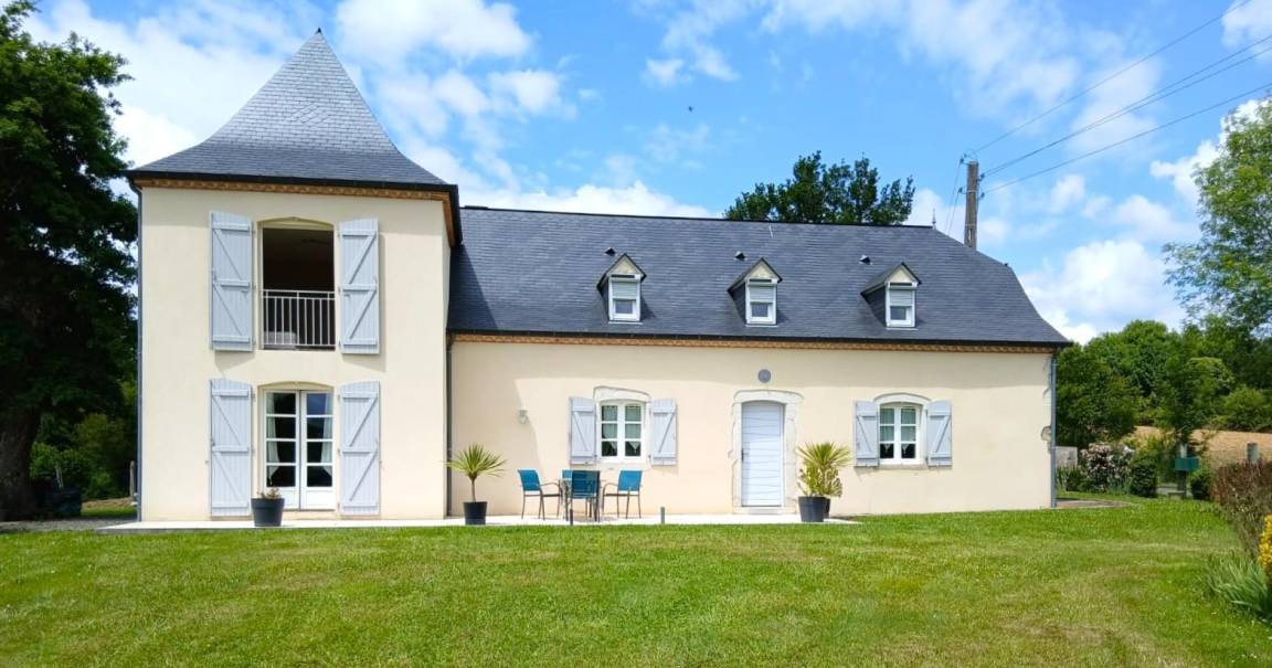 Gan House | 140 m² Gîte ∙ 2 bedrooms ∙ 4 guests
