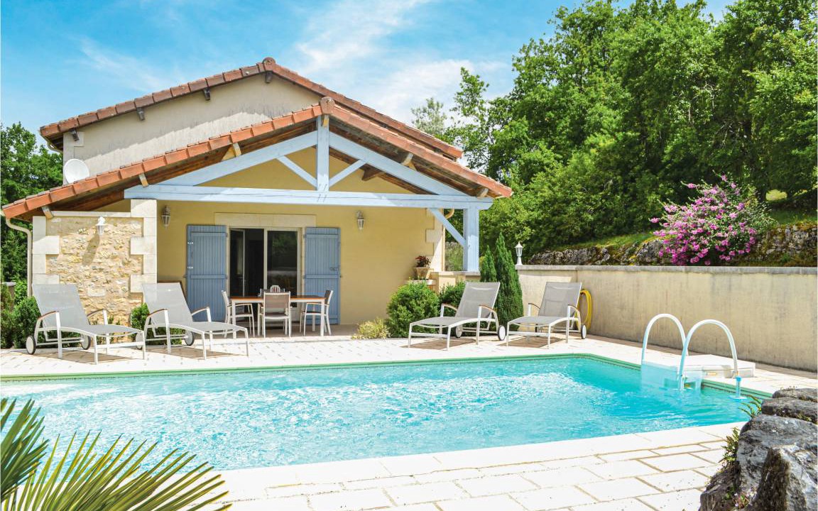 Brantome-en-Perigord House | 140 m² House ∙ 2 bedrooms ∙ 4 guests