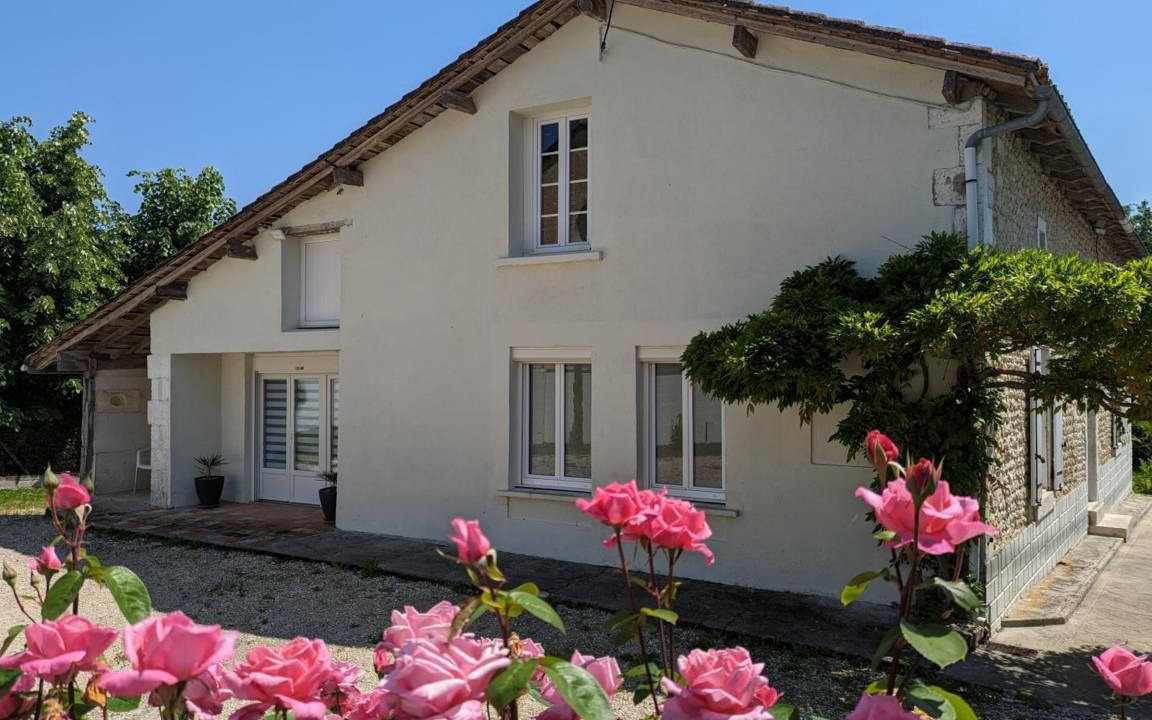 Montboyer Cottage | 142 m² Cabin ∙ 3 bedrooms ∙ 6 guests