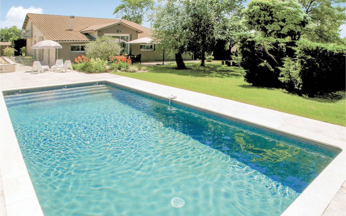 Saint-Aubin-de-Cadelech House | 148 m² Maisonette ∙ 3 bedrooms ∙ 6 guests