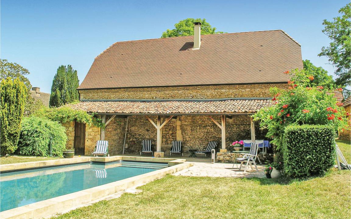 Valojoulx House | 160 m² House ∙ 2 bedrooms ∙ 4 guests