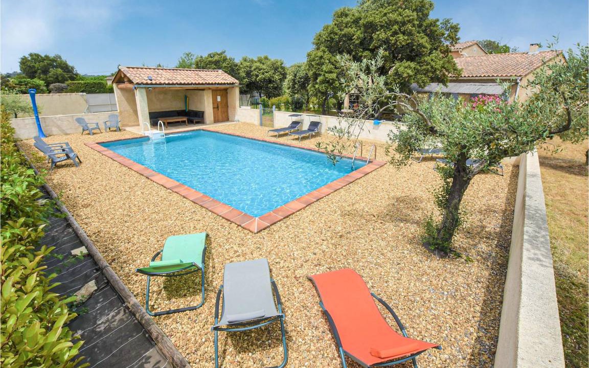 Mazan House | 160 m² House ∙ 3 bedrooms ∙ 6 guests