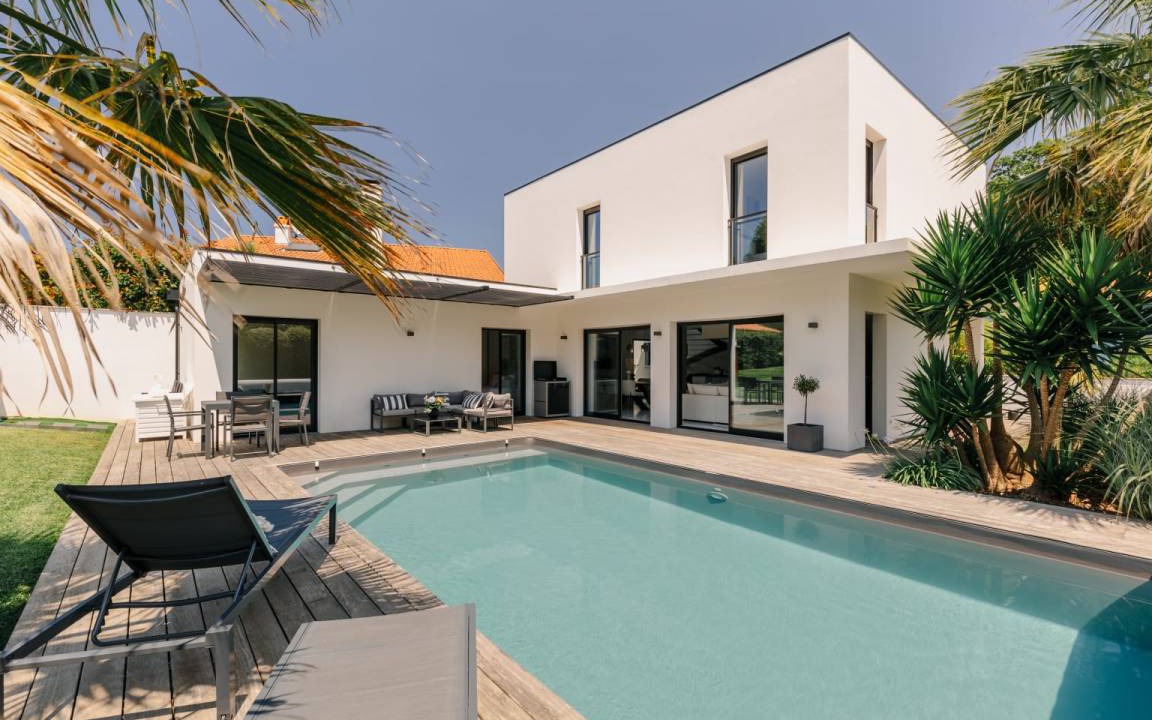Biarritz Villa | 170 m² Villa ∙ 4 bedrooms ∙ 8 guests