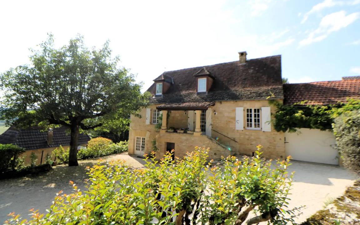 Bezenac House | 175 m² House ∙ 3 bedrooms ∙ 6 guests