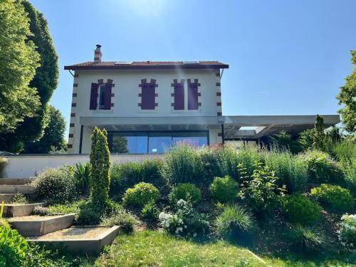 Mortagne-sur-Gironde Bed & Breakfast | 18 m² Bed and breakfast ∙ 2 guests