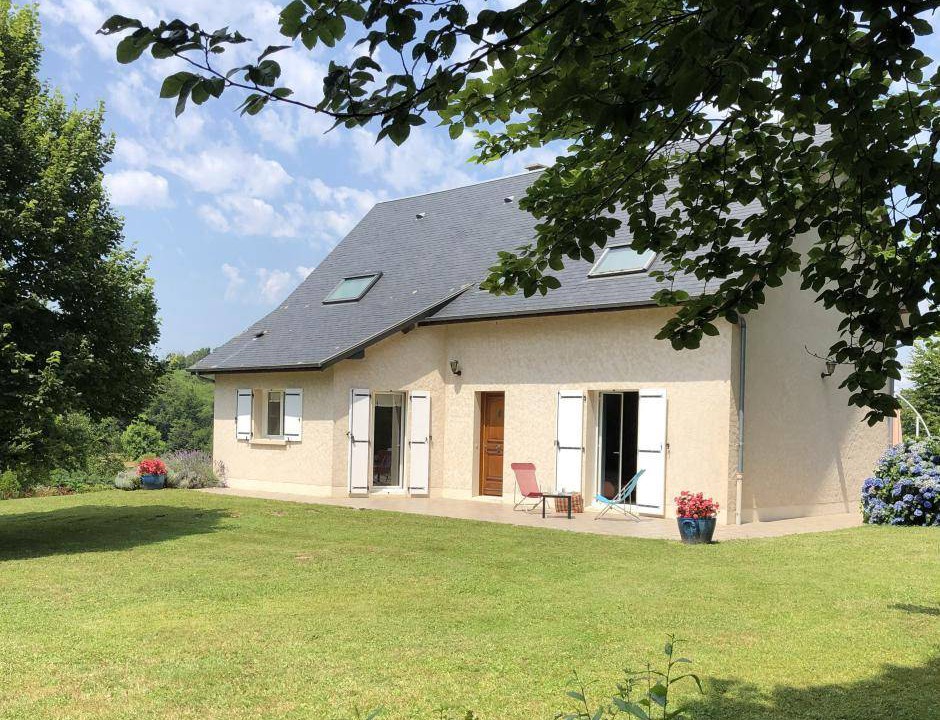 Chameyrat House | 180 m² Gîte ∙ 3 bedrooms ∙ 6 guests