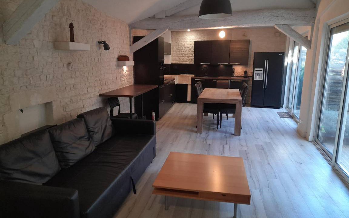 Croix Chapeau House | 180 m² House ∙ 5 bedrooms ∙ 16 guests