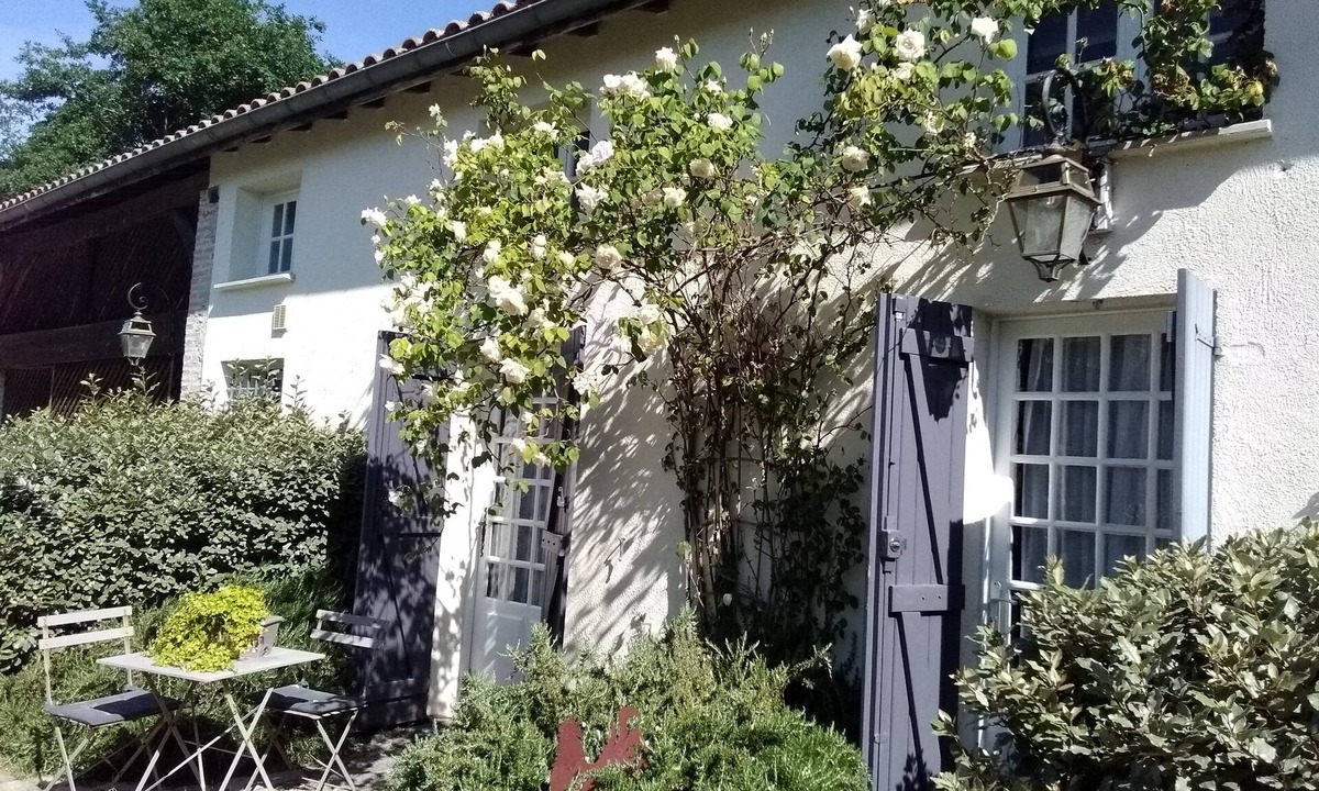 Arsac House | 19th century building 3 stars *