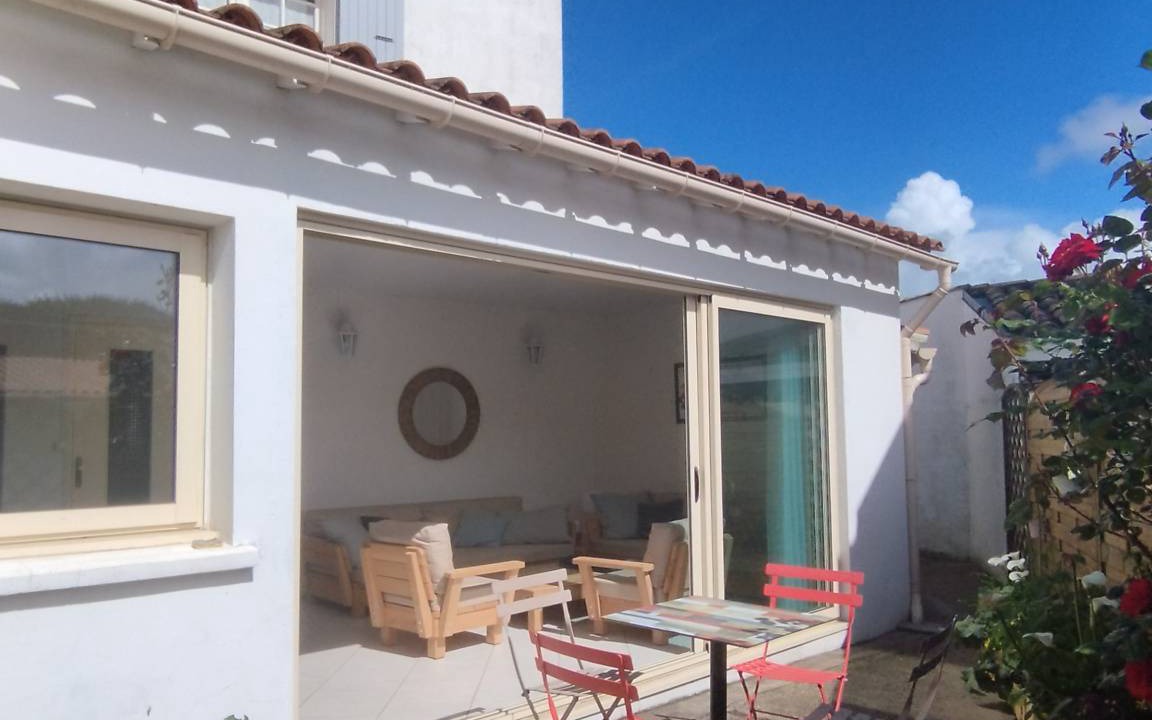 Domino House | 200 m² House ∙ 5 bedrooms ∙ 10 guests
