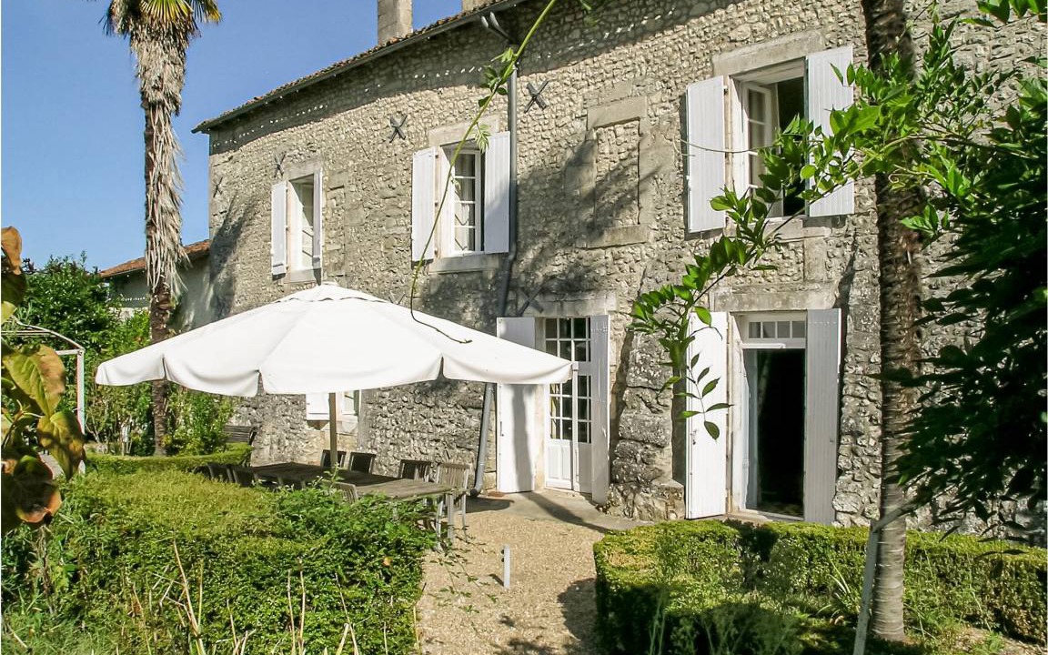 Juignac House | 200 m² House ∙ 4 bedrooms ∙ 7 guests