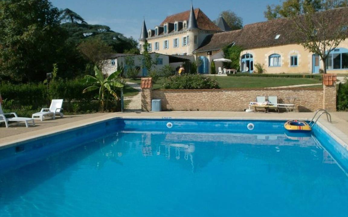 Queyssac House | 200 m² House ∙ 5 bedrooms ∙ 12 guests
