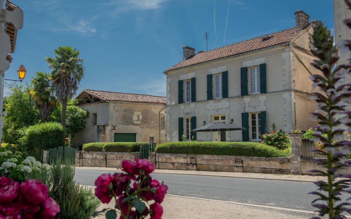 Bonnes House | 200 m² House ∙ 5 bedrooms ∙ 10 guests