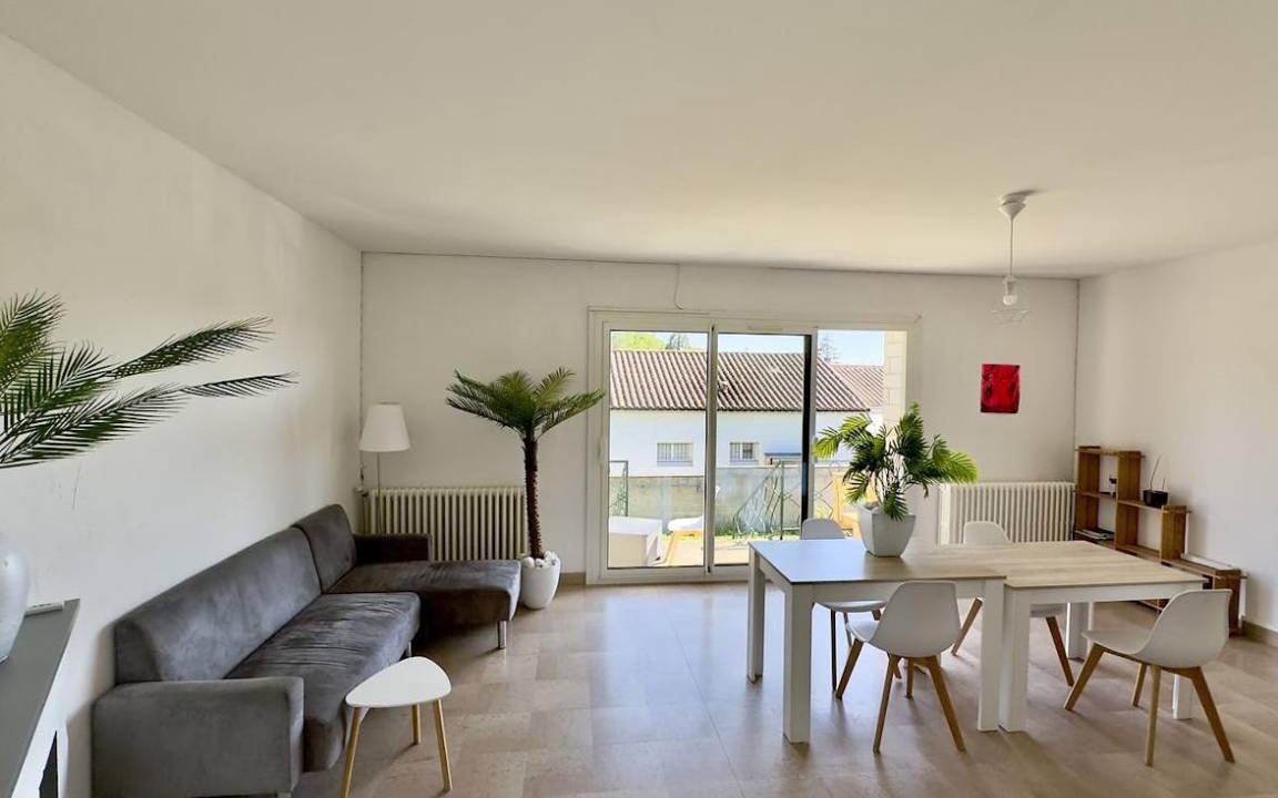 Poitiers Resort | 200 m² Private room ∙ 1 bedroom ∙ 1 guest