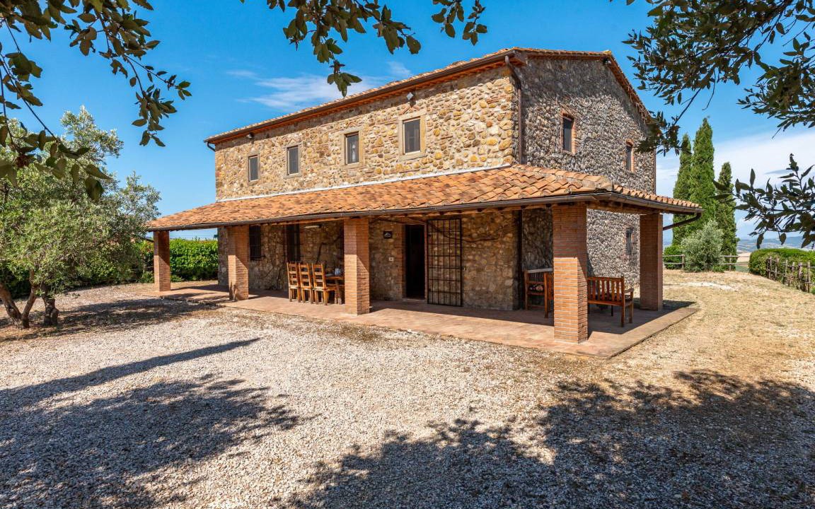 Scansano Villa | 200 m² Villa ∙ 5 bedrooms ∙ 12 guests