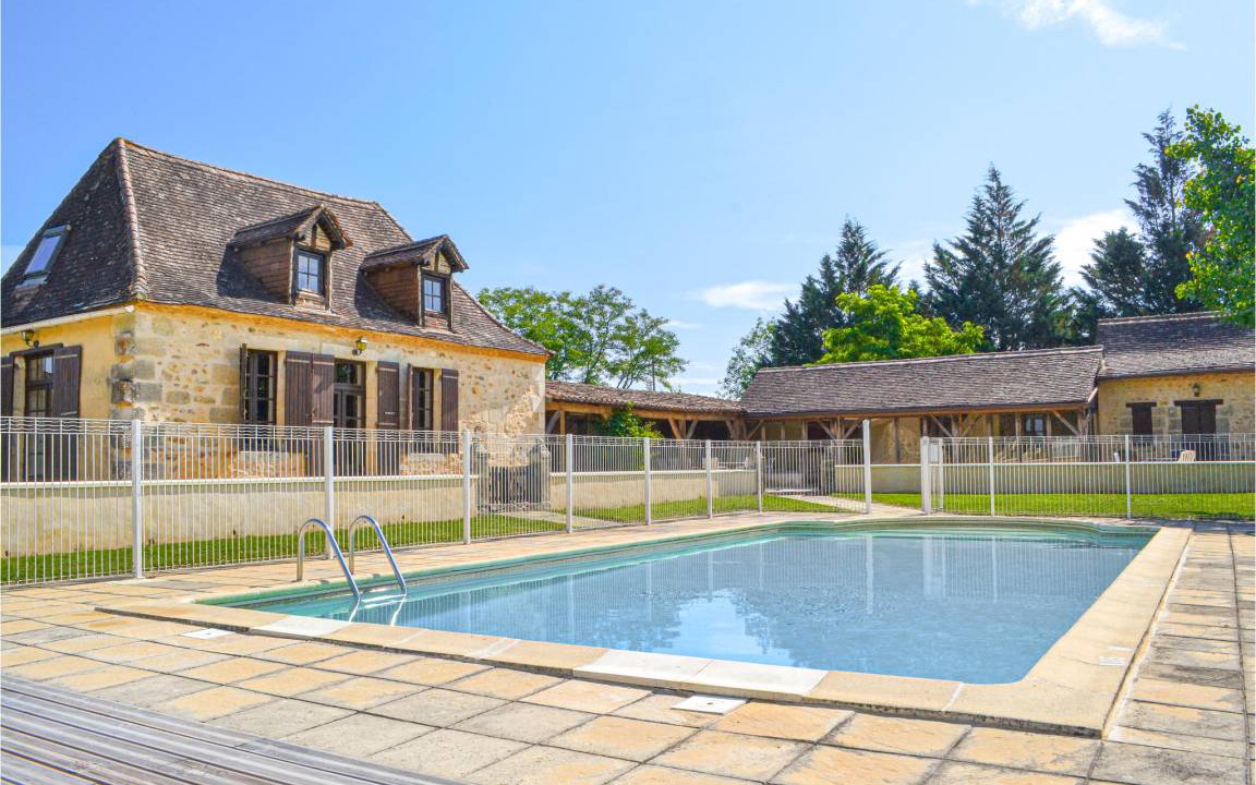 Eglise-Neuve-d'Issac House | 205 m² House ∙ 5 bedrooms ∙ 8 guests