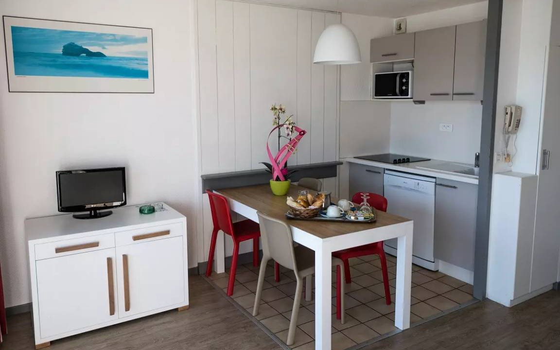Hendaye Apartment | 21 m² Studio flat ∙ 1 bedroom ∙ 4 guests