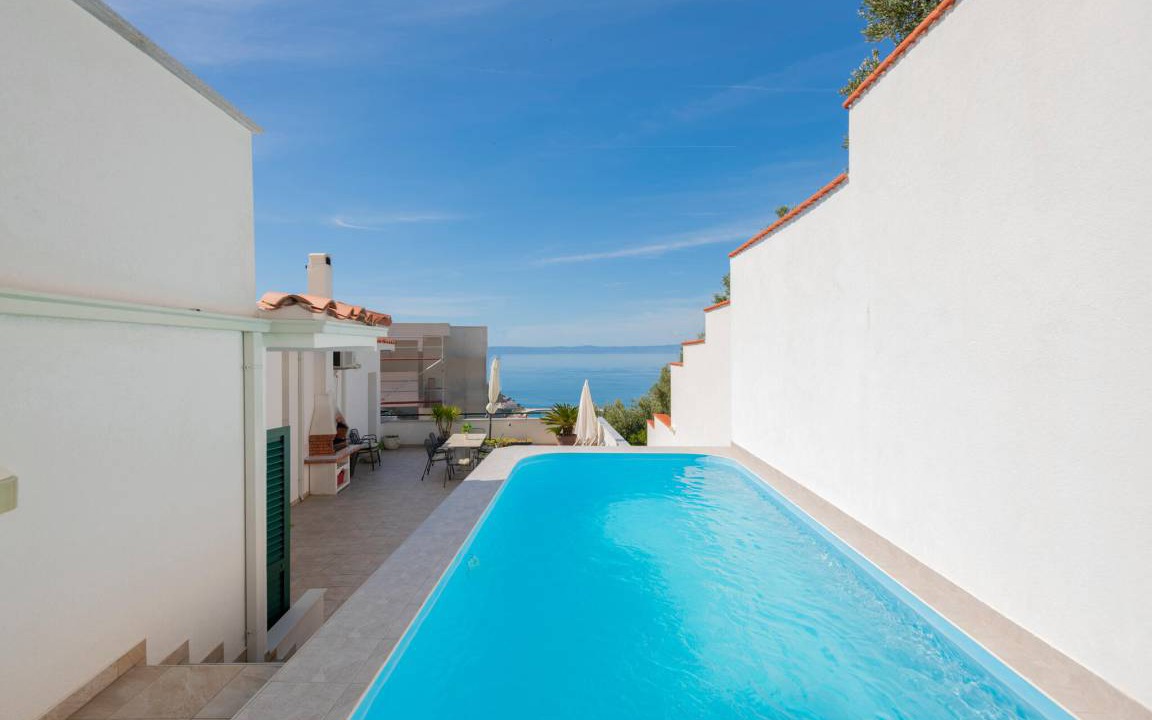 Makarska House | 222 m² House ∙ 3 bedrooms ∙ 8 guests