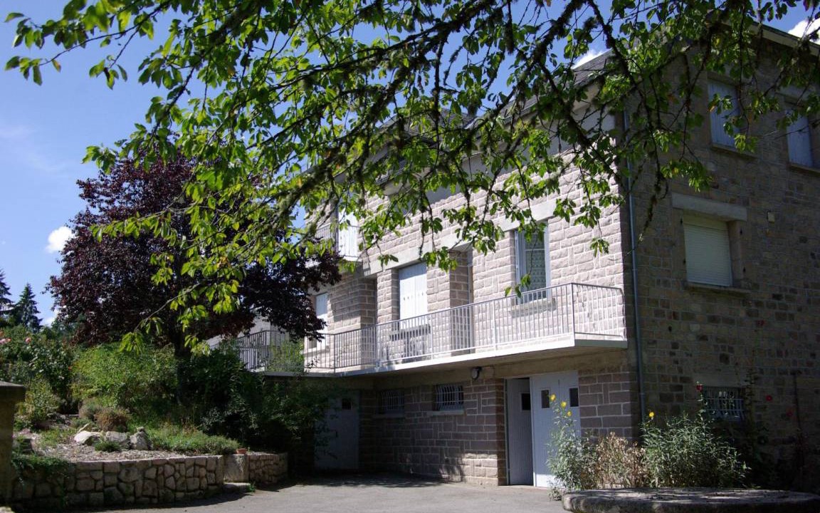 Soudeilles House | 230 m² Gîte ∙ 7 bedrooms ∙ 14 guests