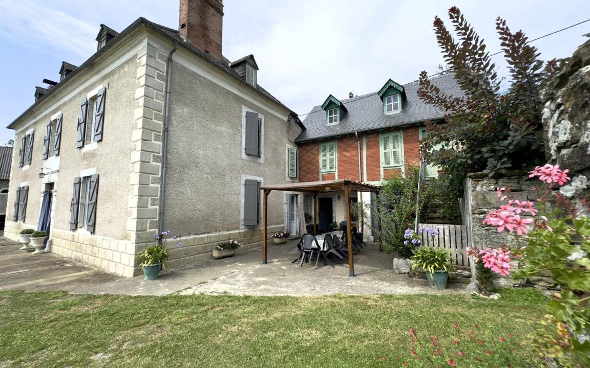 Asson House | 240 m² Gîte ∙ 5 bedrooms ∙ 10 guests